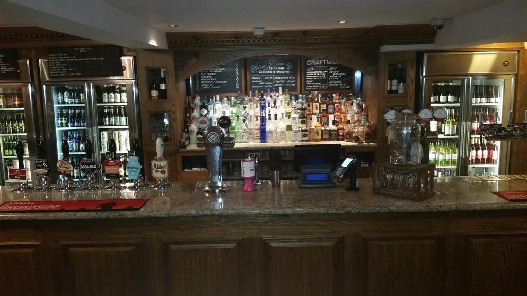 The Three Tuns Hotel Wetherspoon Thirsk Εξωτερικό φωτογραφία